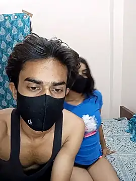 Snapshot of Lovebirdss chatting on 10-15-25, 12:13 Lovebirdss online show from 10-15-25, 12:13