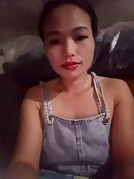 Snapshot of Rabbit-small chatting on 10-14-25, 03:51 Rabbit-small online show from 10-14-25, 03:51
