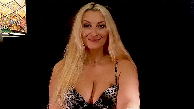 LeticiaReys online show from 11-01-25, 09:08