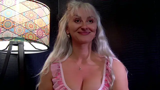 LeticiaReys online show from 03-11-26, 02:00