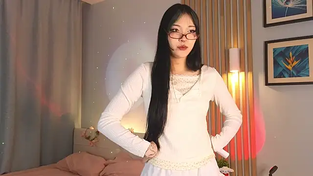 Snapshot of hellowianny chatting on 10-17-25, 03:14 hellowianny online show from 10-17-25, 03:14