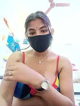 Hot radhaji online show from 01-17-26, 05:49