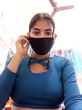 Hot radhaji online show from 02-10-26, 04:17