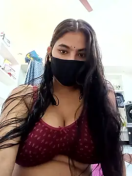 Hot radhaji online show from 03-30-26, 01:23