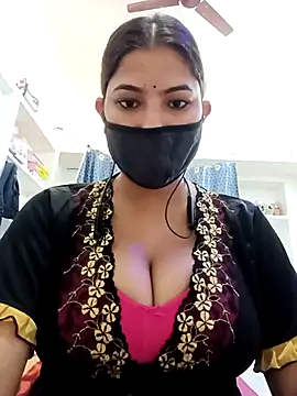 Snapshot of Hot_radhaji chatting on 05-13-26, 02:40 Hot radhaji online show from 05-13-26, 02:40