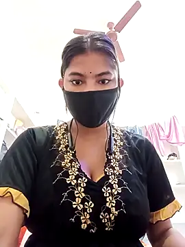 Hot radhaji online show from 02-25-26, 01:39