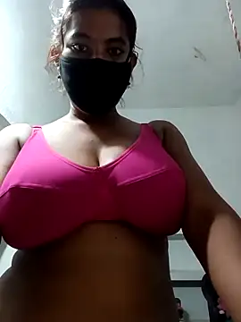 Hot radhaji online show from 10-19-25, 05:37