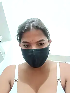 Hot radhaji online show from 11-22-25, 05:12