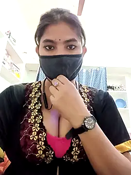 Snapshot of Hot_radhaji chatting on 04-30-26, 02:35 Hot radhaji online show from 04-30-26, 02:35