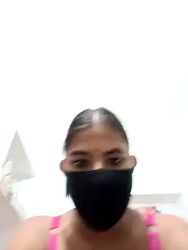 Hot radhaji online show from 10-27-25, 03:13