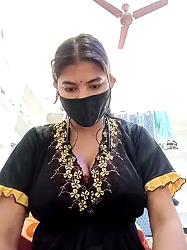 Hot radhaji online show from 02-15-26, 02:12