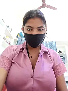 Hot radhaji online show from 03-16-26, 01:24