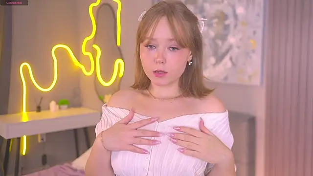 lorapalmerry online show from 11-02-25, 03:06