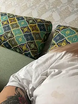 Snapshot of Vita6777 chatting on 11-10-25, 04:50 Vita6777 online show from 11-10-25, 04:50