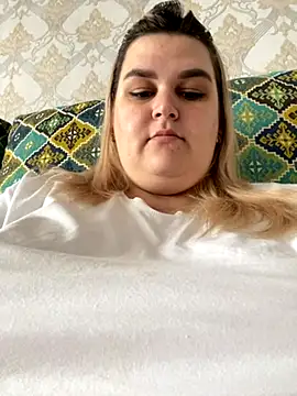 Snapshot of Vita6777 chatting on 10-19-25, 05:10 Vita6777 online show from 10-19-25, 05:10