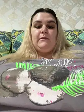 Snapshot of Vita6777 chatting on 12-16-25, 04:44 Vita6777 online show from 12-16-25, 04:44