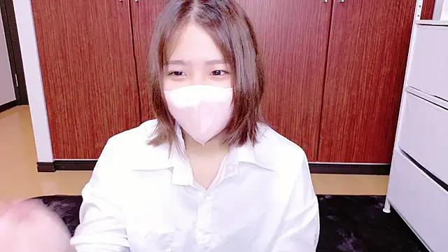 Snapshot of zz-AKANE-zz chatting on 10-13-25, 07:21 zz-AKANE-zz online show from 10-13-25, 07:21