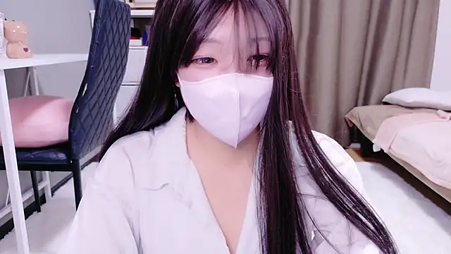 YuKa-zaurusu online show from 11-12-25, 09:35