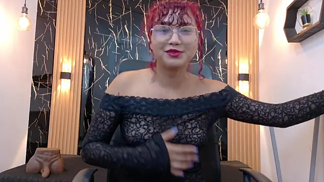 Snapshot of SamanthaFox_8 chatting on 06-26-26, 11:38 SamanthaFox 8 online show from 06-26-26, 11:38