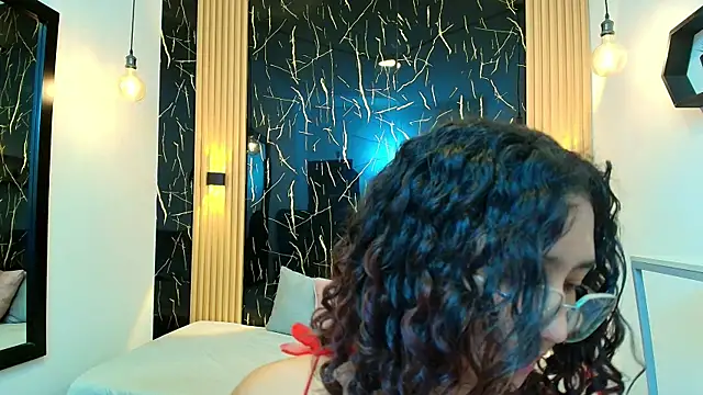 Snapshot of SamanthaFox_8 chatting on 05-04-26, 11:13 SamanthaFox 8 online show from 05-04-26, 11:13