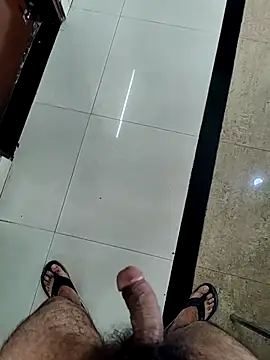 Snapshot of sexyrajuu chatting on 10-12-25, 09:21 sexyrajuu online show from 10-12-25, 09:21