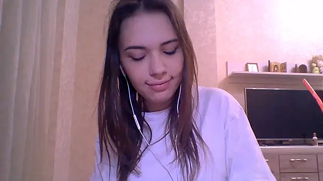 Snapshot of CeyaLier chatting on 12-03-25, 05:12 CeyaLier online show from 12-03-25, 05:12