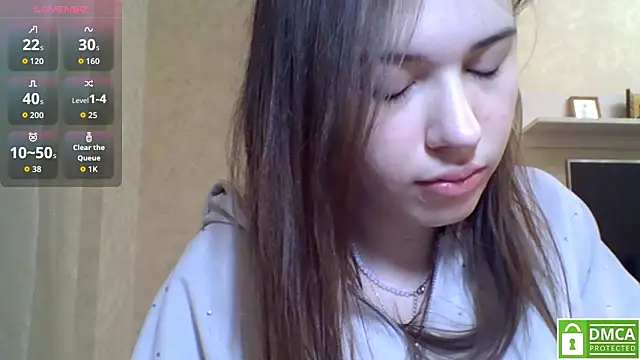 Snapshot of CeyaLier chatting on 02-10-26, 08:19 CeyaLier online show from 02-10-26, 08:19