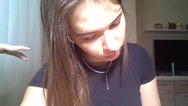 Snapshot of CeyaLier chatting on 02-09-26, 01:20 CeyaLier online show from 02-09-26, 01:20