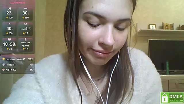 Snapshot of CeyaLier chatting on 02-10-26, 01:26 CeyaLier online show from 02-10-26, 01:26