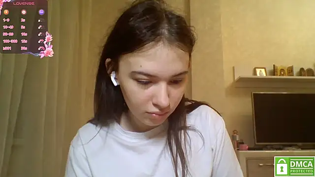 Snapshot of CeyaLier chatting on 07-26-26, 05:31 CeyaLier online show from 07-26-26, 05:31