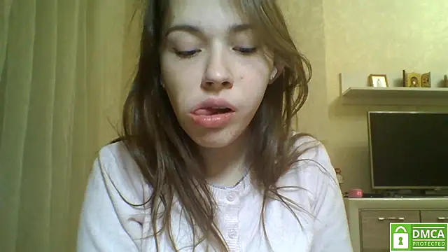 Snapshot of CeyaLier chatting on 02-04-26, 08:15 CeyaLier online show from 02-04-26, 08:15