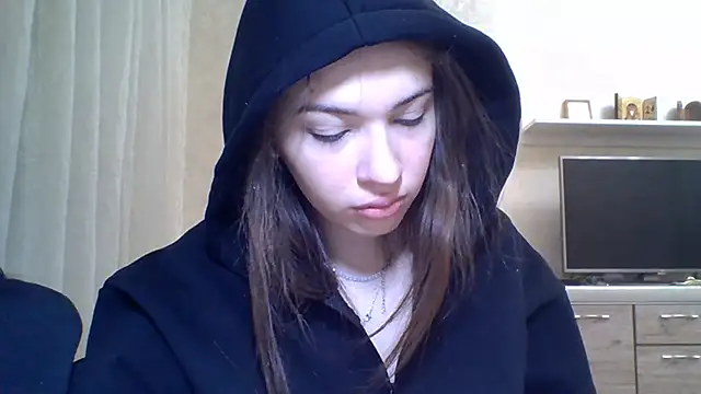 Snapshot of CeyaLier chatting on 01-14-26, 05:16 CeyaLier online show from 01-14-26, 05:16