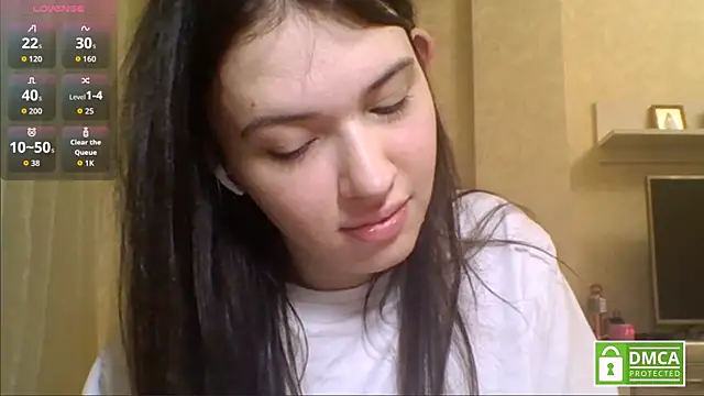 Snapshot of CeyaLier chatting on 06-03-26, 06:45 CeyaLier online show from 06-03-26, 06:45