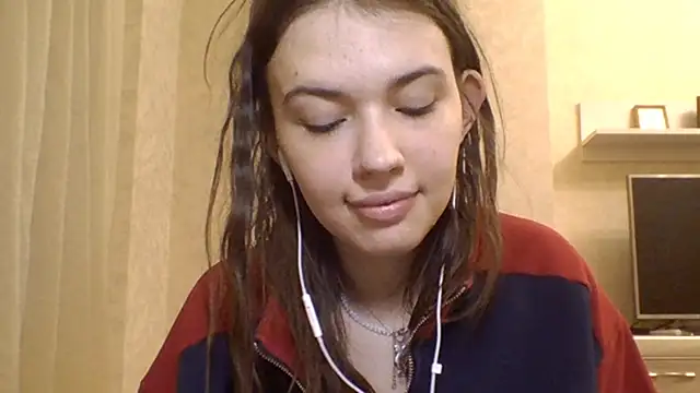 Snapshot of CeyaLier chatting on 04-28-26, 05:28 CeyaLier online show from 04-28-26, 05:28