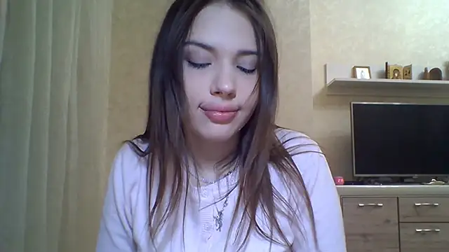 Snapshot of CeyaLier chatting on 01-13-26, 06:56 CeyaLier online show from 01-13-26, 06:56