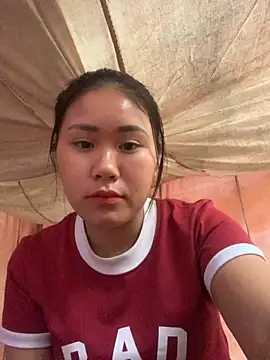 Snapshot of Misu-u chatting on 11-04-25, 01:31 Misu-u online show from 11-04-25, 01:31