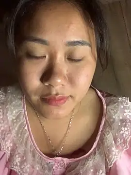 Snapshot of Misu-u chatting on 10-09-25, 02:50 Misu-u online show from 10-09-25, 02:50