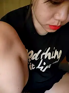 Snapshot of Misu-u chatting on 10-10-25, 06:58 Misu-u online show from 10-10-25, 06:58