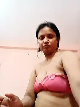 Snapshot of Megla879 chatting on 10-12-25, 02:46 Megla879 online show from 10-12-25, 02:46