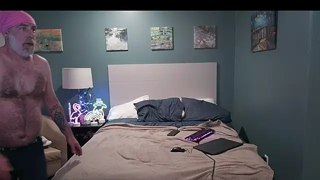 Snapshot of Fuck-Buddy-4U chatting on 12-20-25, 07:39 Fuck-Buddy-4U online show from 12-20-25, 07:39