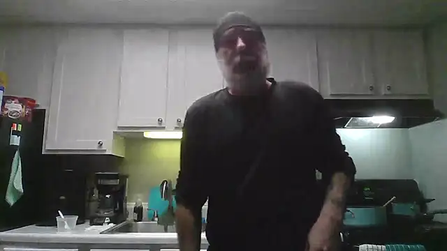 Snapshot of Fuck-Buddy-4U chatting on 01-14-26, 11:30 Fuck-Buddy-4U online show from 01-14-26, 11:30