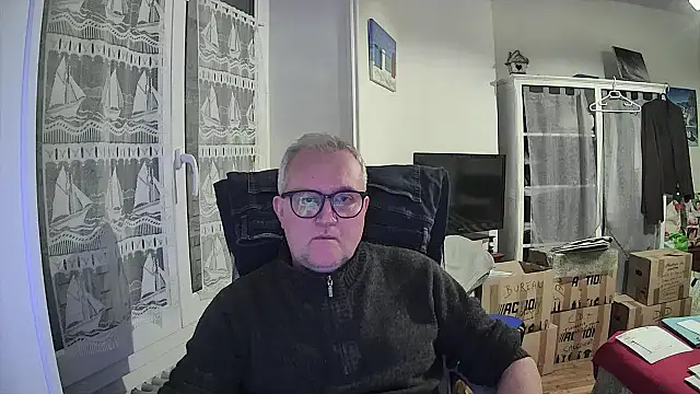 Snapshot of macdut67 chatting on 03-01-26, 04:23 macdut67 online show from 03-01-26, 04:23