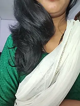 Snapshot of Janu-hasena chatting on 07-19-26, 10:50 Janu-hasena online show from 07-19-26, 10:50