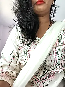 Snapshot of Janu-hasena chatting on 05-25-26, 06:12 Janu-hasena online show from 05-25-26, 06:12