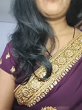 Snapshot of Janu-hasena chatting on 07-17-26, 05:43 Janu-hasena online show from 07-17-26, 05:43