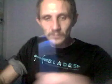 Twolatte online show from 11-28-25, 08:53