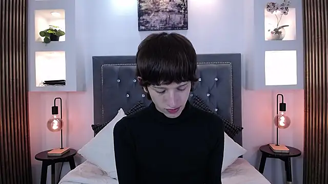 Emo Boy  online show from 03-12-26, 08:24