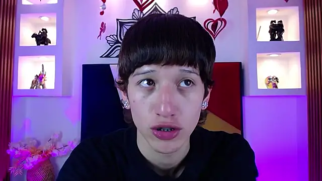 Emo Boy  online show from 02-14-26, 08:09