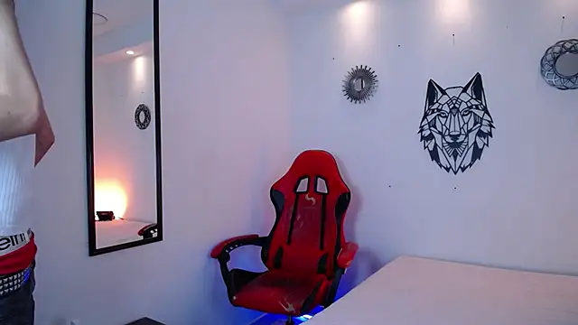 Emo Boy  online show from 12-18-25, 12:42