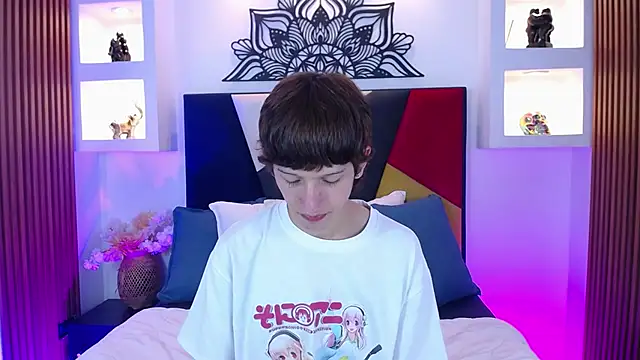 Emo Boy  online show from 03-01-26, 08:20